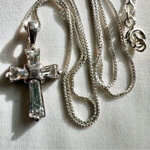 925 Sterling Chain Silver Cross Rhinestone Pendant Estate Necklace